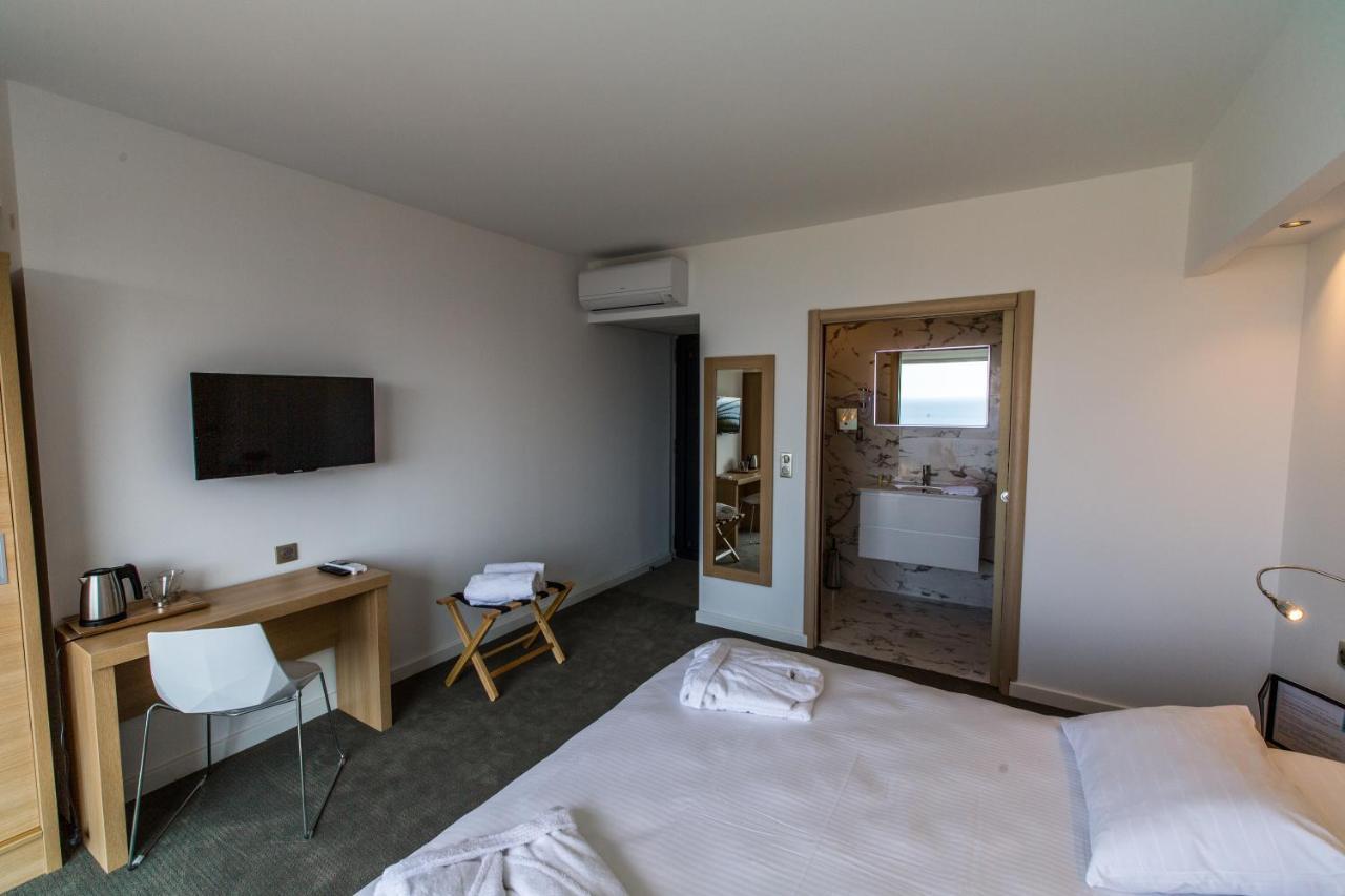 Hotel Villa R Calvi  Bagian luar foto
